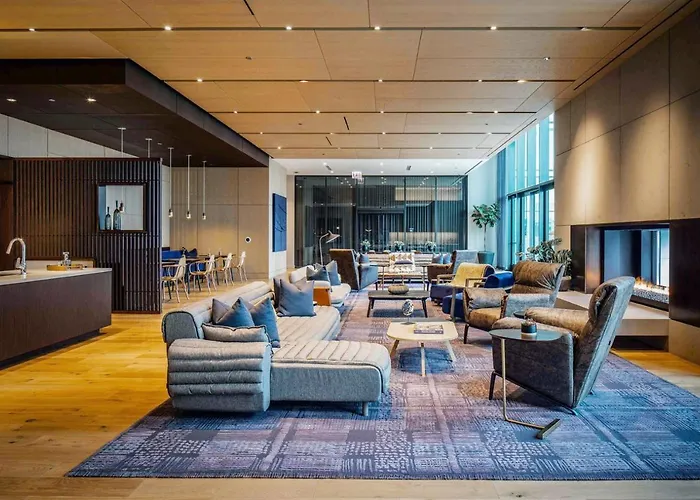 S Loop 2br W Pool Gym Nr Grant Park Chi-740 *