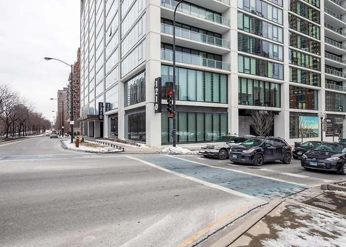 S Loop 2br W Pool Gym Nr Grant Park Chi-740 Apartment