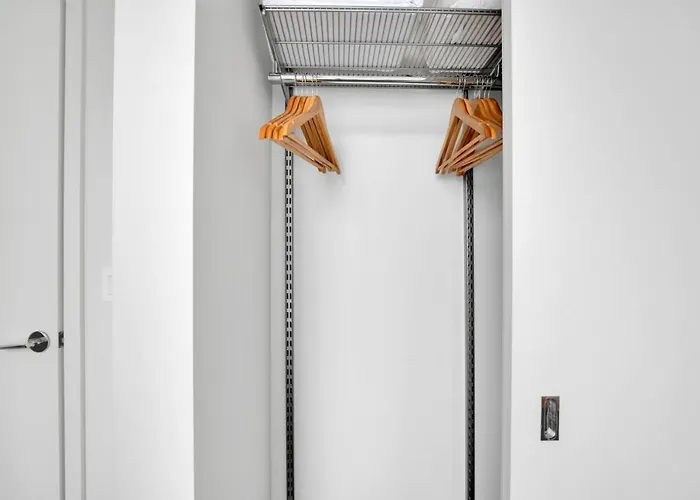 S Loop 2br W Pool Gym Nr Grant Park Chi-740